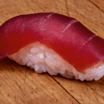 48. Tun Nigiri (1 stk)